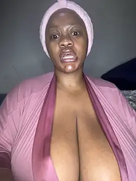 Chubbykarisma27 online show from September 2025 03:39:02 AM