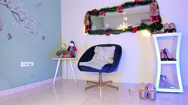Snapshot of thais_dreams chatting on January 2025 12:30:01 PM thais dreams online show from January 2025 12:30:01 PM