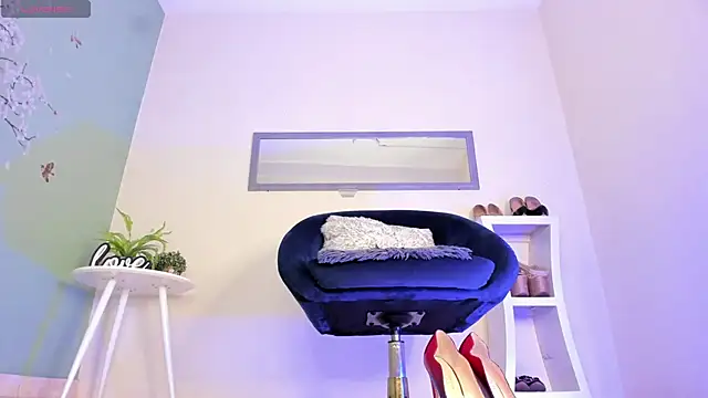 Snapshot of thais_dreams chatting on January 2025 12:14:01 PM thais dreams online show from January 2025 12:14:01 PM