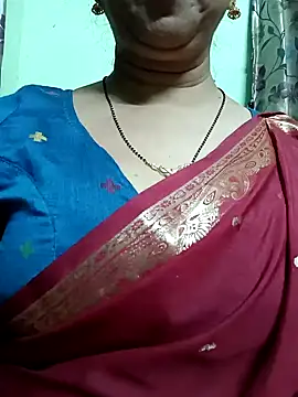 Snapshot of Rosy-B chatting on December 2024 06:30:02 PM Rosy-B online show from December 2024 06:30:02 PM
