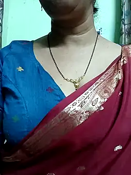 Snapshot of Rosy-B chatting on December 2024 12:59:02 AM Rosy-B online show from December 2024 12:59:02 AM