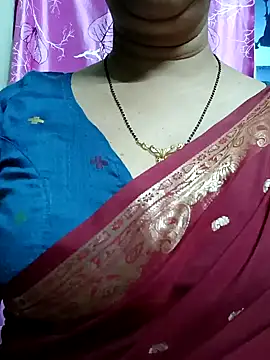 Snapshot of Rosy-B chatting on January 2025 12:42:01 AM Rosy-B online show from January 2025 12:42:01 AM
