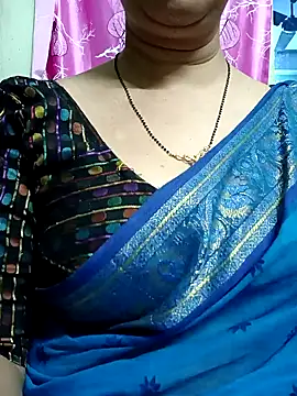Snapshot of Rosy-B chatting on February 2025 05:55:02 PM Rosy-B online show from February 2025 05:55:02 PM