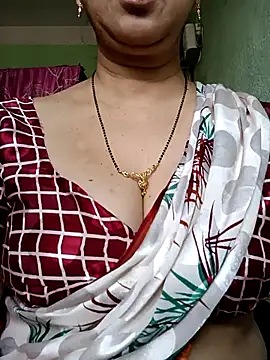 Snapshot of Rosy-B chatting on January 2026 09:46:02 AM Rosy-B online show from January 2026 09:46:02 AM