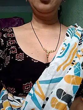 Snapshot of Rosy-B chatting on February 2026 12:59:02 AM Rosy-B online show from February 2026 12:59:02 AM