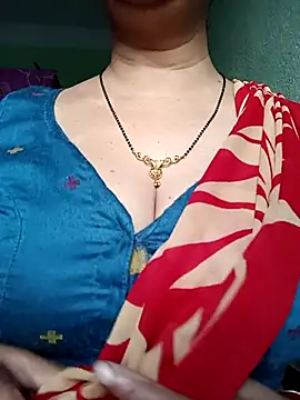 Snapshot of Rosy-B chatting on February 2026 01:02:01 AM Rosy-B online show from February 2026 01:02:01 AM