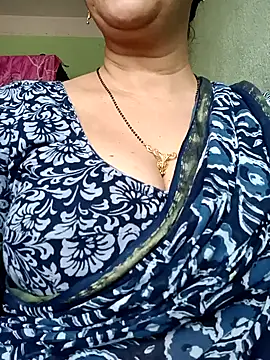 Snapshot of Rosy-B chatting on February 2026 09:41:01 AM Rosy-B online show from February 2026 09:41:01 AM