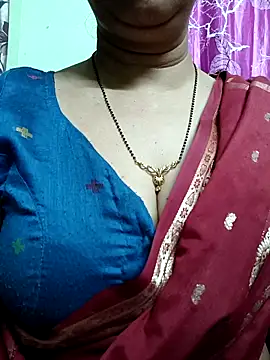 Snapshot of Rosy-B chatting on March 2026 10:48:01 PM Rosy-B online show from March 2026 10:48:01 PM