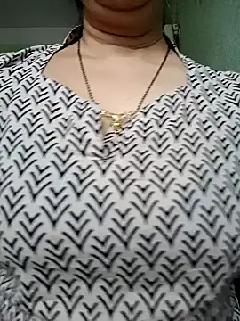 Snapshot of Rosy-B chatting on March 2026 10:54:02 AM Rosy-B online show from March 2026 10:54:02 AM