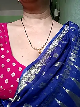 Snapshot of Rosy-B chatting on March 2026 09:45:02 AM Rosy-B online show from March 2026 09:45:02 AM