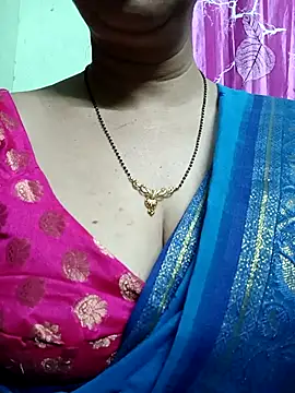 Snapshot of Rosy-B chatting on April 2026 10:54:02 PM Rosy-B online show from April 2026 10:54:02 PM