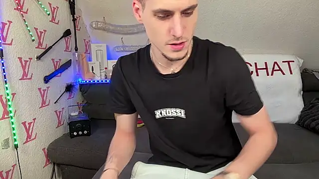 Cookieboy88 online show from February 2026 04:29:01 PM