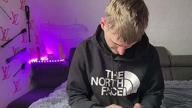 Cookieboy88 online show from April 2026 11:30:02 AM