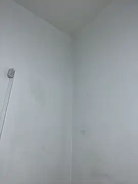 Valentinabaker online show from November 2025 10:37:01 AM