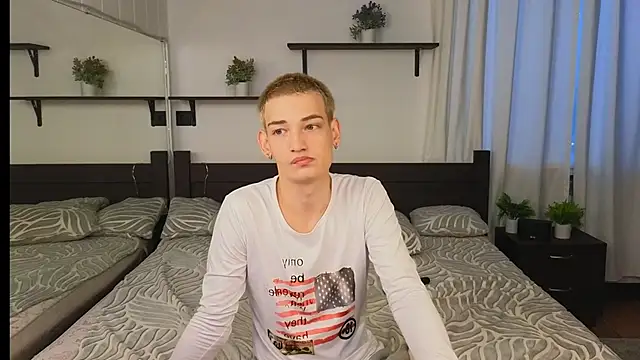 Nick Win online show from September 2025 09:47:02 AM