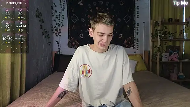 Nick Win online show from November 2025 04:24:01 AM