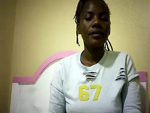Snapshot of Pierra77 chatting on September 2025 11:11:01 AM Pierra77 online show from September 2025 11:11:01 AM