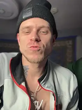 traejddd online show from September 2025 03:41:02 AM