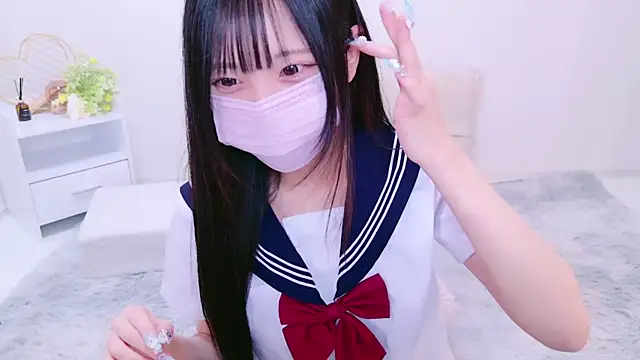 Snapshot of Suzu_ch_xx chatting on December 2024 08:32:01 PM Suzu ch xx online show from December 2024 08:32:01 PM