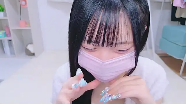 Snapshot of Suzu_ch_xx chatting on December 2024 09:09:01 PM Suzu ch xx online show from December 2024 09:09:01 PM