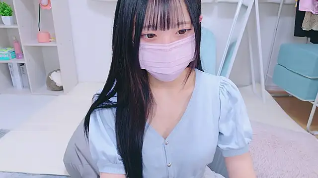 Snapshot of Suzu_ch_xx chatting on December 2024 01:06:02 AM Suzu ch xx online show from December 2024 01:06:02 AM