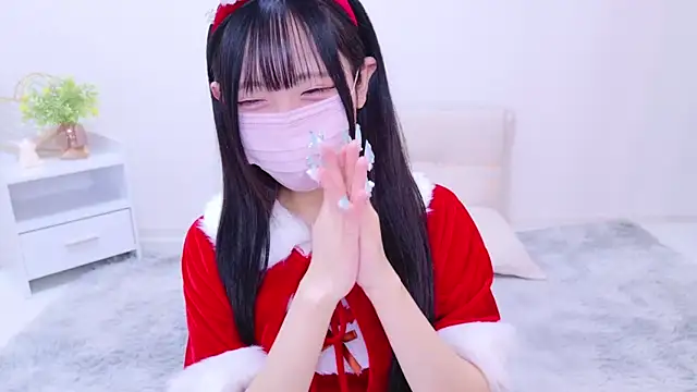Snapshot of Suzu_ch_xx chatting on December 2024 07:00:02 PM Suzu ch xx online show from December 2024 07:00:02 PM