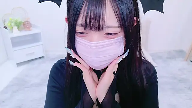 Snapshot of Suzu_ch_xx chatting on January 2025 06:45:02 PM Suzu ch xx online show from January 2025 06:45:02 PM