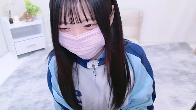 Snapshot of Suzu_ch_xx chatting on February 2025 02:45:01 PM Suzu ch xx online show from February 2025 02:45:01 PM