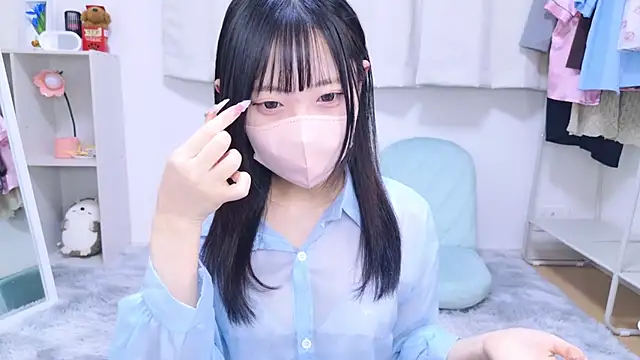 Snapshot of Suzu_ch_xx chatting on March 2025 06:12:02 PM Suzu ch xx online show from March 2025 06:12:02 PM