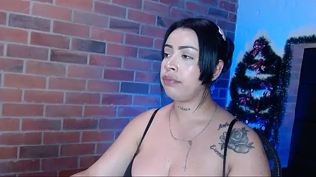 salome  hills1 online show from December 2024 08:32:01 PM