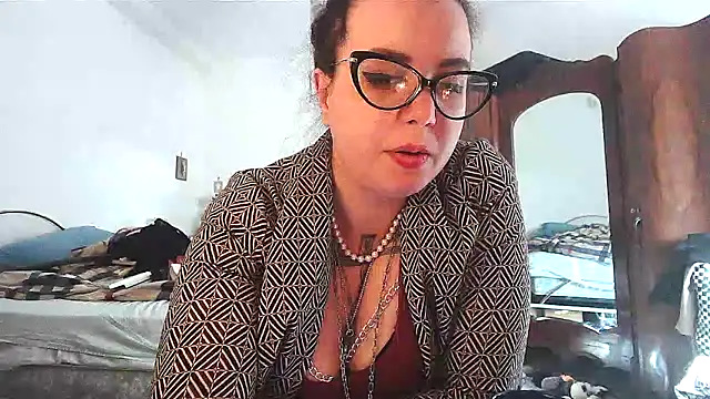 AliceBehind online show from March 2026 03:12:01 PM