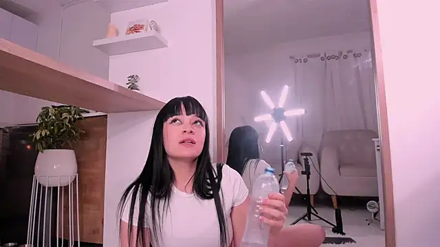 DannaHyde online show from March 2025 11:32:01 PM