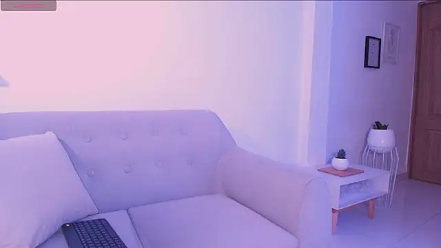 DannaHyde online show from November 2025 06:50:02 PM