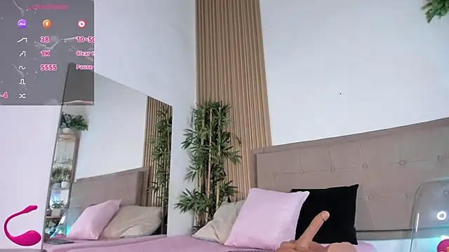 Natasha  Sccott online show from March 2025 08:10:02 PM