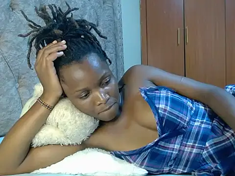 Snapshot of Naughty_Girl17 chatting on February 2025 11:52:02 PM Naughty Girl17 online show from February 2025 11:52:02 PM