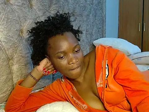 Naughty Girl17 online show from November 2025 08:06:01 AM