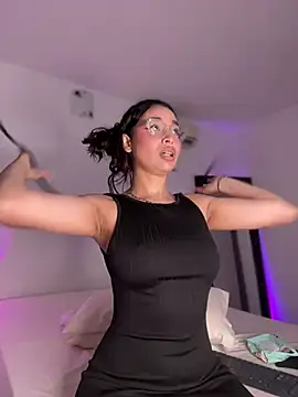 Hips hannah online show from December 2024 03:40:02 AM