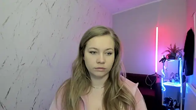 holly xglam online show from January 2026 08:43:02 PM