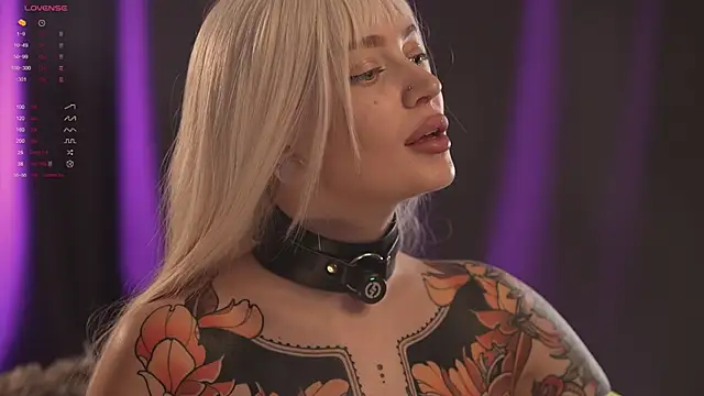 LinaKinky online show from March 2025 01:57:02 PM