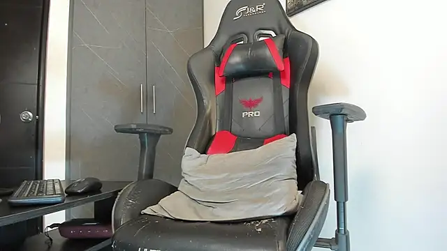 sergiio mesa27 online show from October 2025 01:58:01 AM