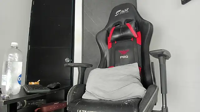 sergiio mesa27 online show from December 2025 12:05:02 AM