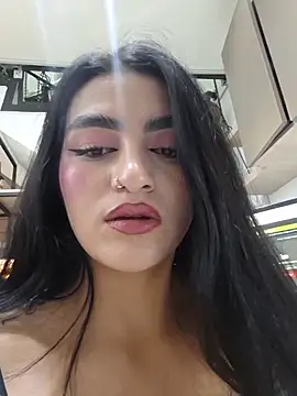 miel gomez online show from November 2025 10:09:02 PM