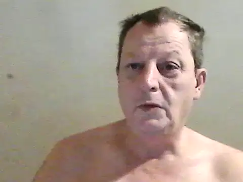 Snapshot of chubbybear2cum chatting on December 2024 05:26:02 AM chubbybear2cum online show from December 2024 05:26:02 AM