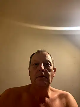 Snapshot of chubbybear2cum chatting on October 2025 04:46:01 AM chubbybear2cum online show from October 2025 04:46:01 AM