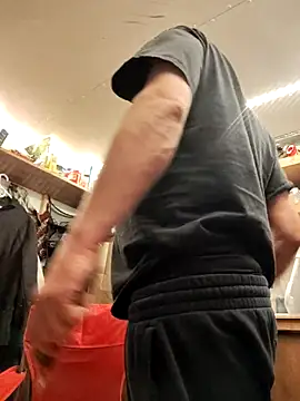 Snapshot of only_yours_for_now chatting on April 2026 05:37:02 AM only yours for now online show from April 2026 05:37:02 AM