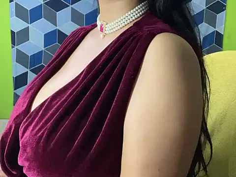 Snapshot of Aishwarya_101_ chatting on February 2025 06:14:02 AM Aishwarya 101 online show from February 2025 06:14:02 AM