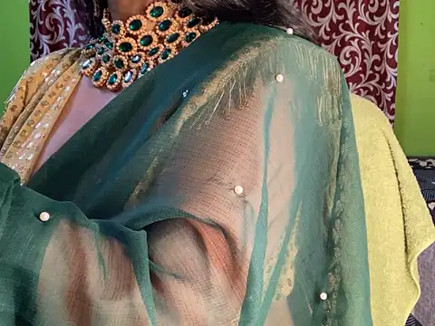 Snapshot of Aishwarya_101_ chatting on September 2025 12:17:01 PM Aishwarya 101 online show from September 2025 12:17:01 PM