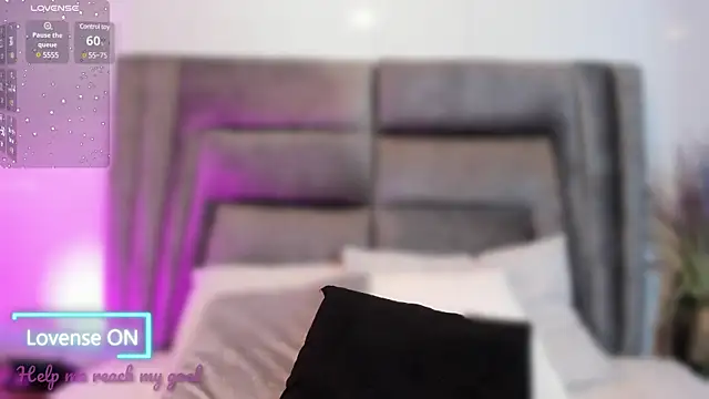 sophiee smith online show from February 2025 10:59:02 AM