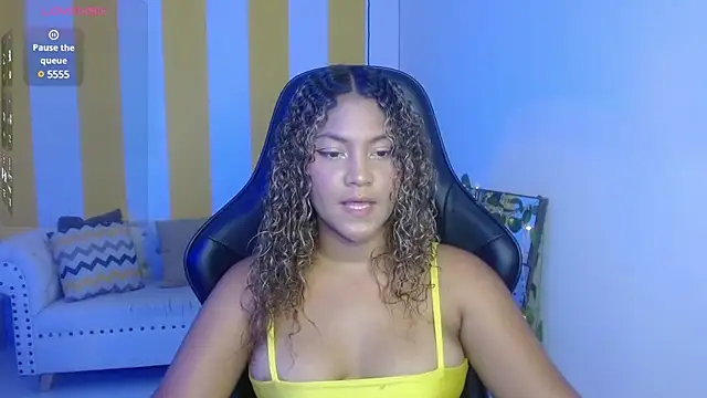 Cristal War online show from February 2025 11:30:02 PM