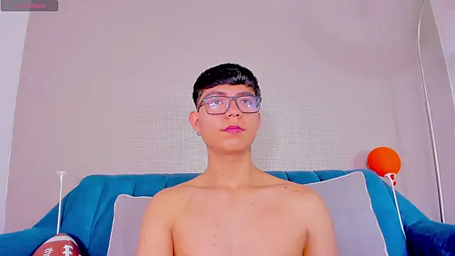 Snapshot of CodyTwink chatting on March 2025 03:45:02 PM CodyTwink online show from March 2025 03:45:02 PM
